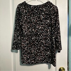 🎀Floral Black and White Women's Top
